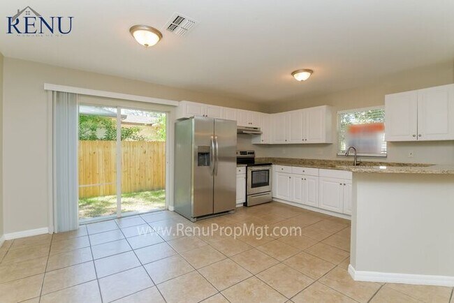 Building Photo - SPECIAL: $0 Application Fee.  50% off firs...