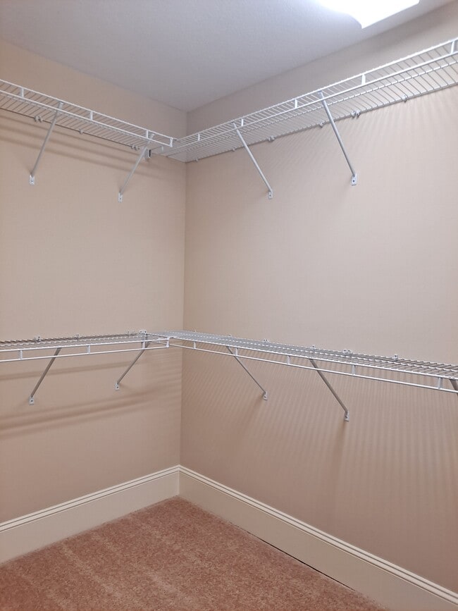 Building Photo - 12170 Inglecrest Ln