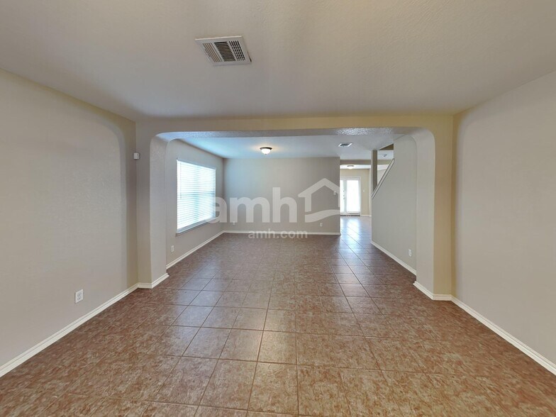 Building Photo - 11766 Wayward Daisy