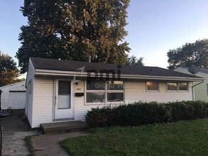 Building Photo - 309 E Garfield Ave