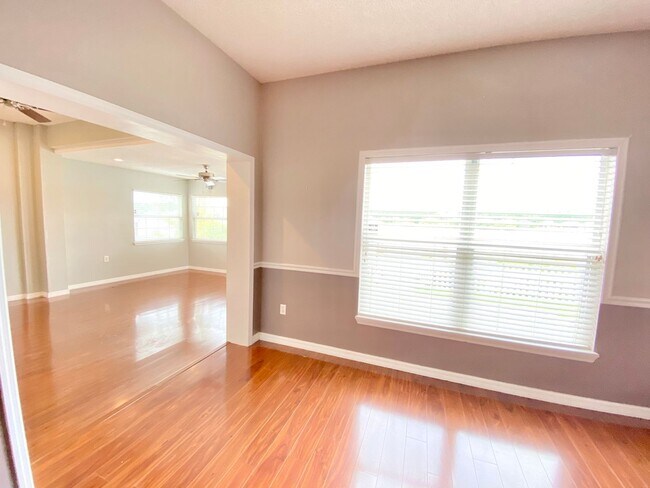 Building Photo - Beautiful Lake View Home in Waterside Estate!