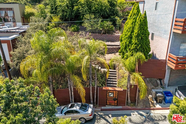 Building Photo - 2222 Bancroft Ave