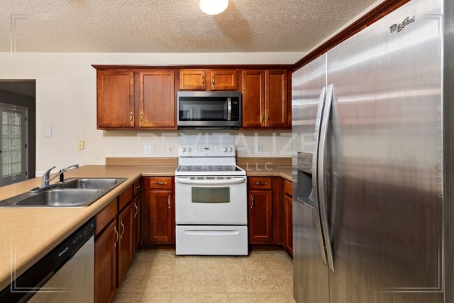 Building Photo - Stunning 4 Bed 2 Bath Home in West Mobile!