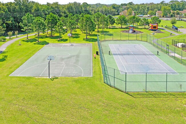 Building Photo - 2505 Kingston Ct