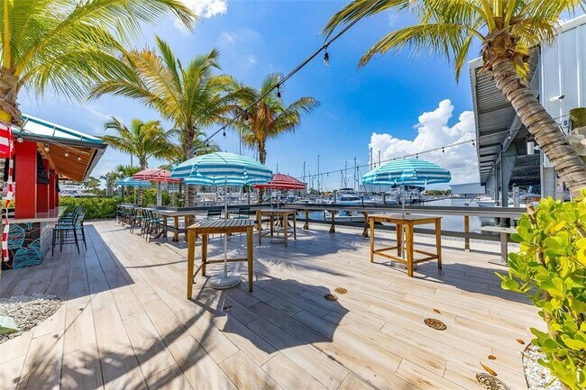 Building Photo - 4908 38th Way S