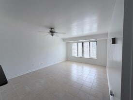 Building Photo - 3100 S Manchester St