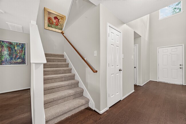 Building Photo - 202 N Vesper Bend Cir