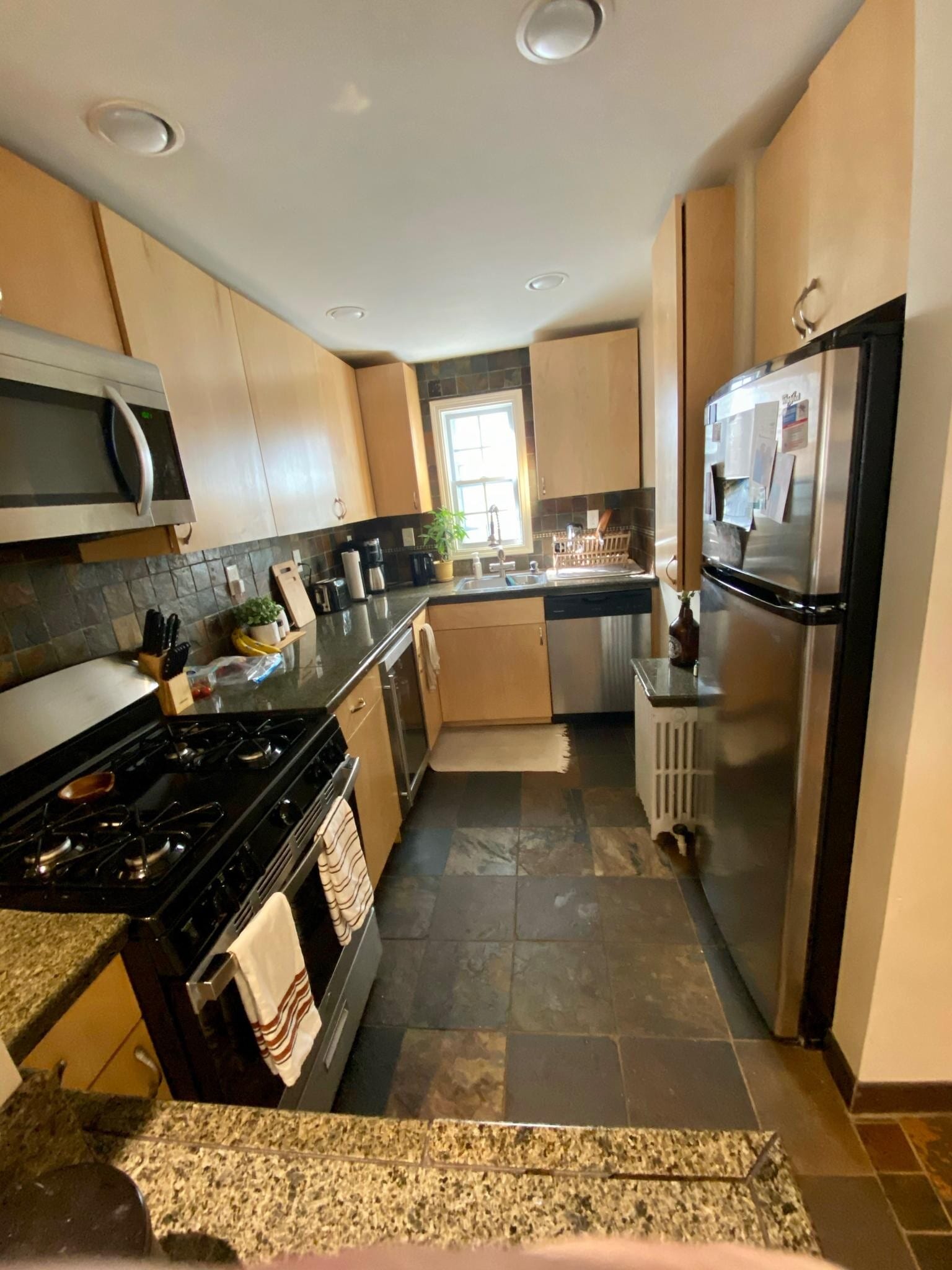 Unit 1 - 4538 Wentworth Ave