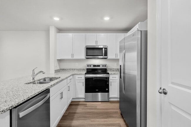 Building Photo - 539 Gemstone Blvd