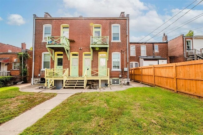 Building Photo - 3437 Alberta St