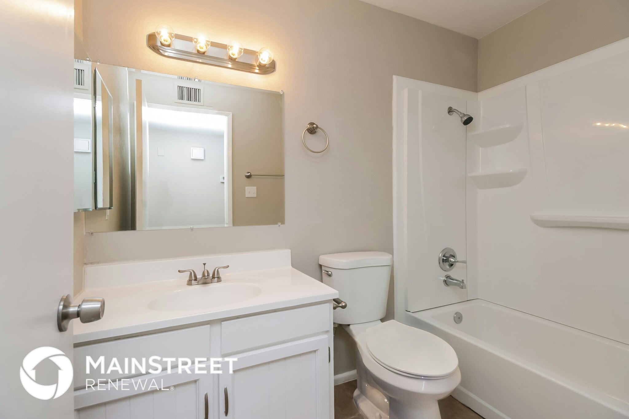 Building Photo - 1509 S Cochise