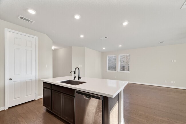 Building Photo - 2131 Islawild Wy