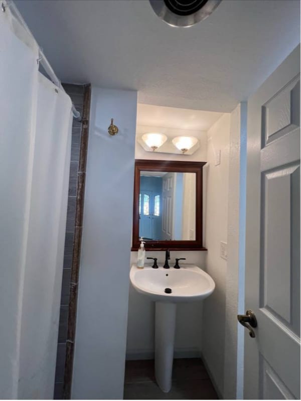 Building Photo - 480 N State College Blvd