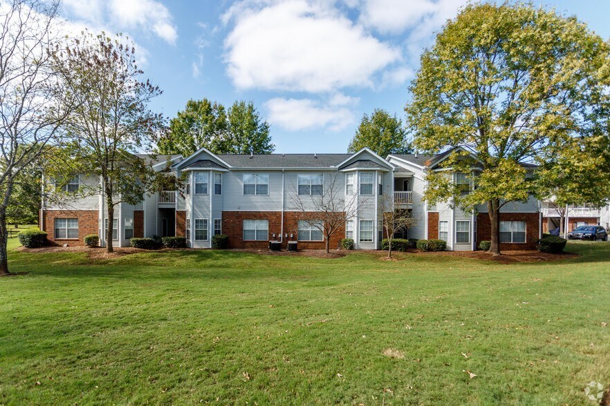 Waterford Place of Murfreesboro - Murfreesboro, TN | Apartment Finder