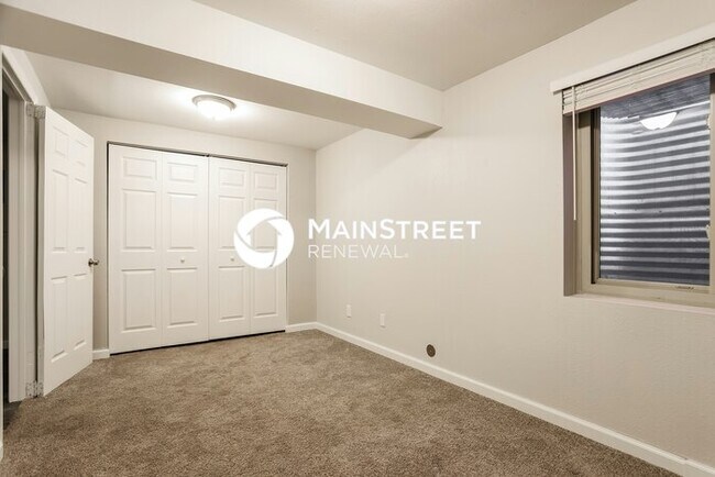 Building Photo - 3 Bedroom Pet-Friendly Home in Aurora, CO with Main Street Renewal