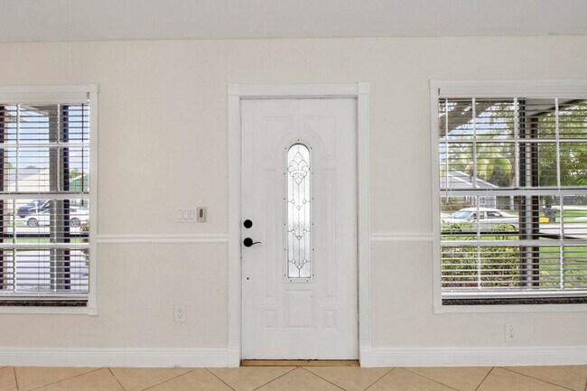 Building Photo - 7870 Blackwood Ln