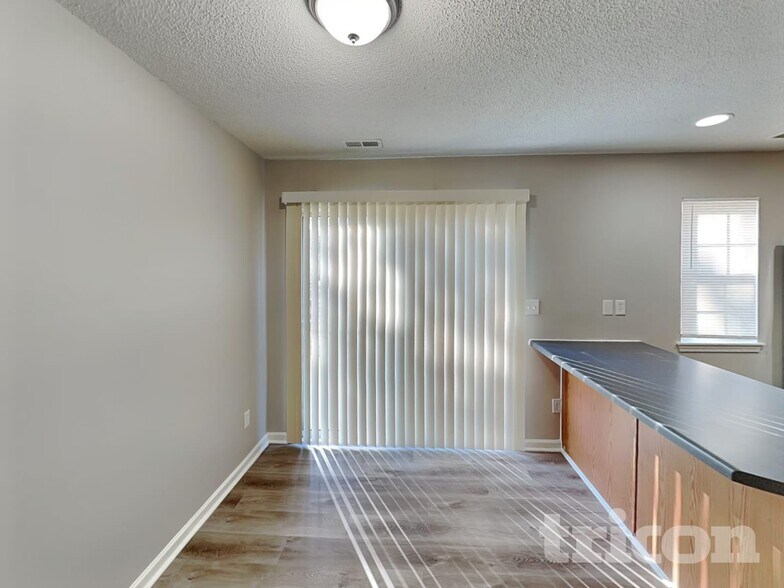 Building Photo - 12360 Hennigan Pl Ln