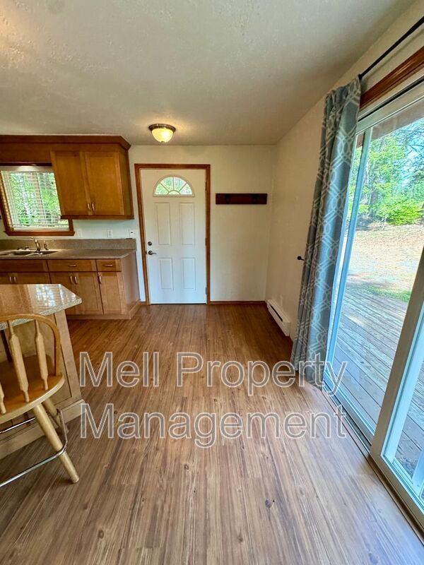 Building Photo - 231 Dogleg Pl