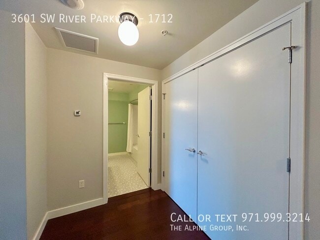 Building Photo - 3601 S River Pkwy