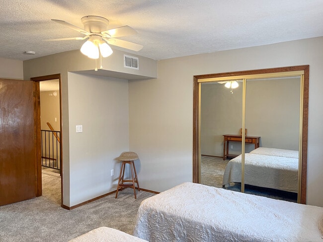 Building Photo - 214 Metz Dr