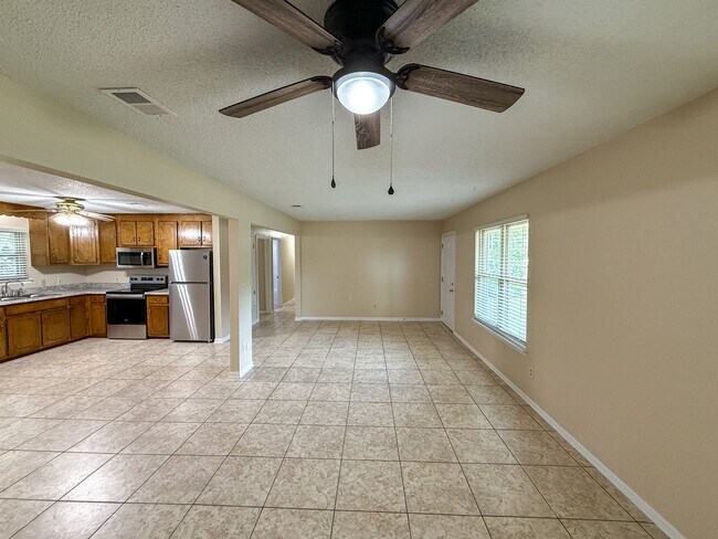 Building Photo - Completely Updated Brick Home with New Kitchen Appliances, Bathrooms, Flooring & Paint!