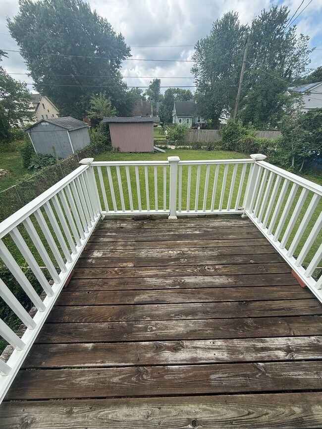 Building Photo - Stunning & Updated 4BR/2BA Home – Certified Lead-Free!