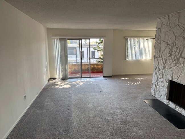 Building Photo - 12711 Matteson Ave