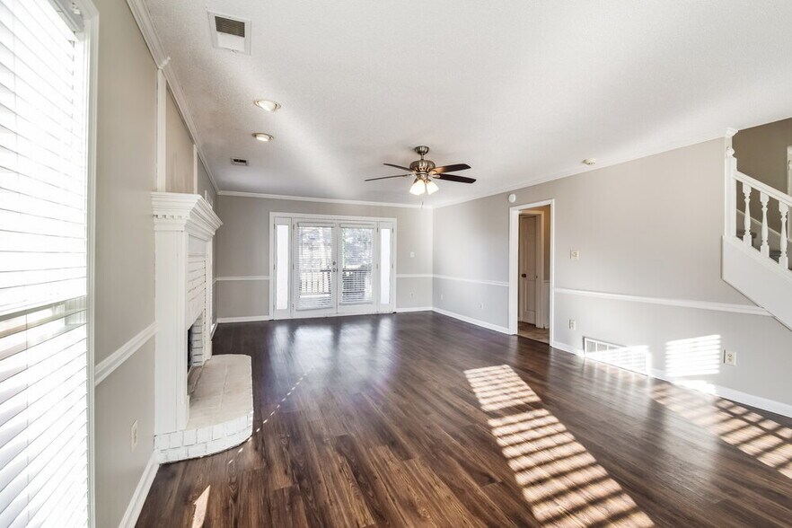 Building Photo - 2703 Misty Woods Cove N