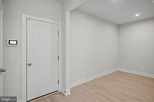 Building Photo - 1548 Meadowlark Glen Rd