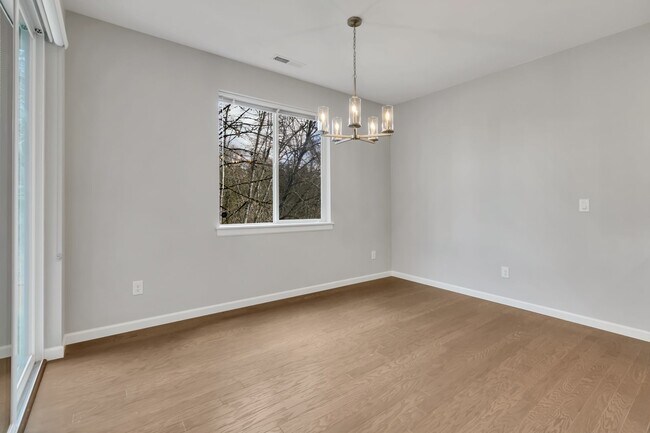 Building Photo - Spacious 3-Bedroom Home in the Heart of Gig Harbor!