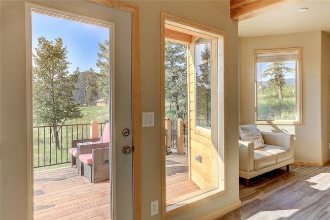 Building Photo - 136 Gail Ln