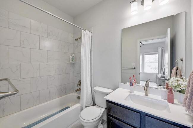Building Photo - 249 Townes Ct