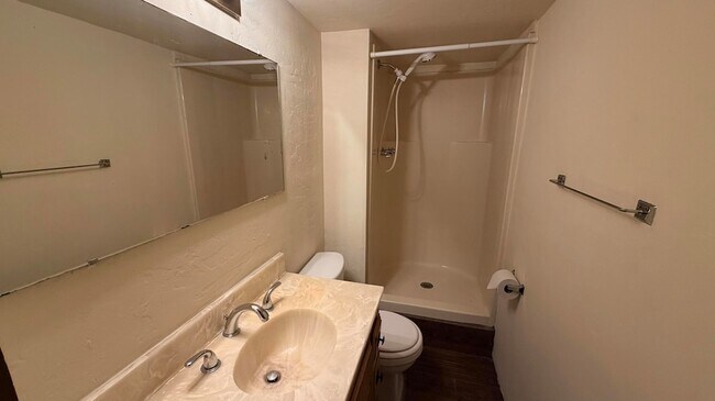 Building Photo - 23410 CA-243