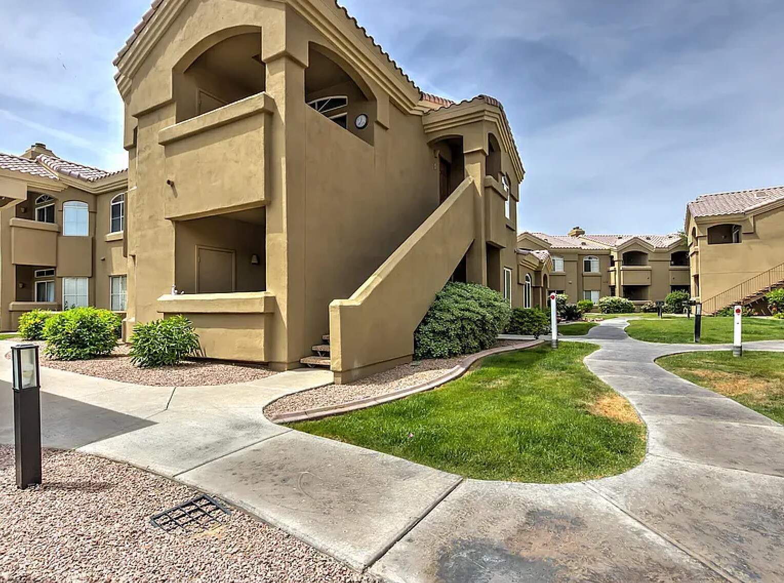 Building Photo - 5335 E Shea Blvd