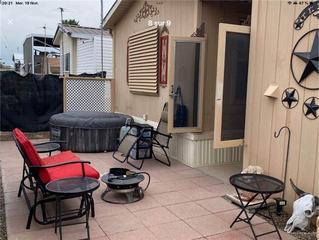 Building Photo - 7 Ash St