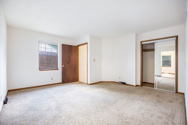 Building Photo - 2829 Tepee Ave