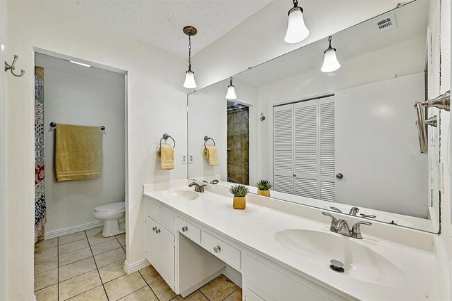 Building Photo - 3707 Tarragona Ln