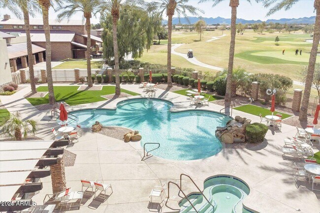 Building Photo - 4015 E Sourwood Dr