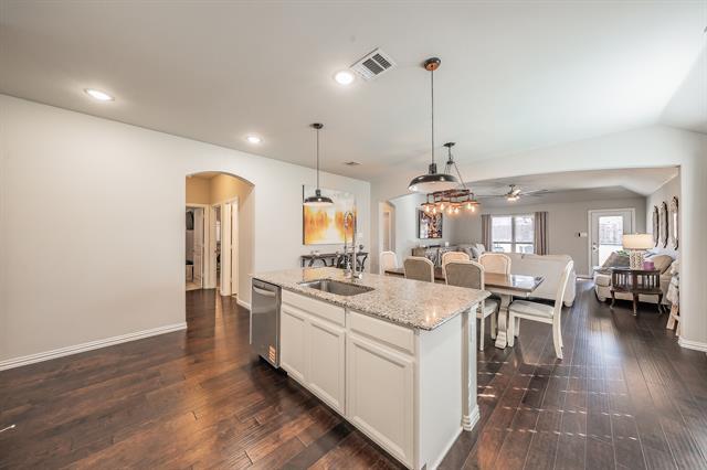 Building Photo - 2013 Rosebury Ln