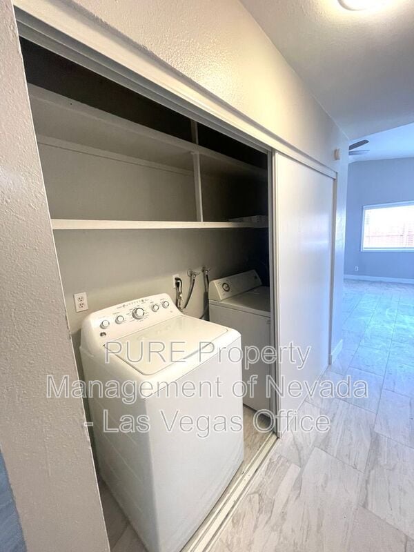 Building Photo - 5934 Via La Contera Dr