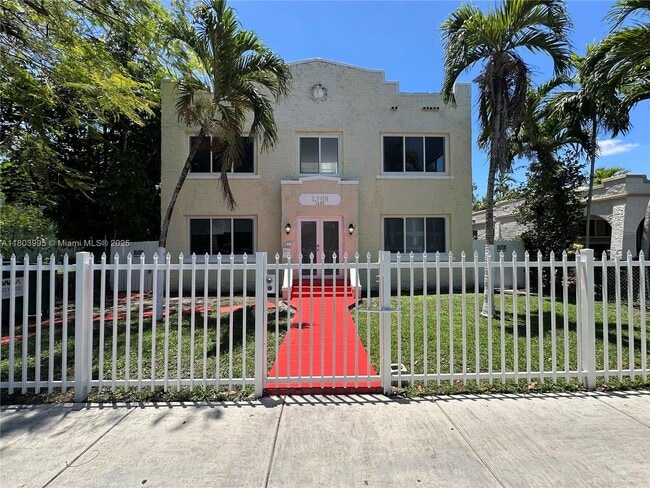 Primary Photo - 1630 SW 10th St