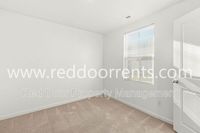 Building Photo - 8511 Fownes Ln