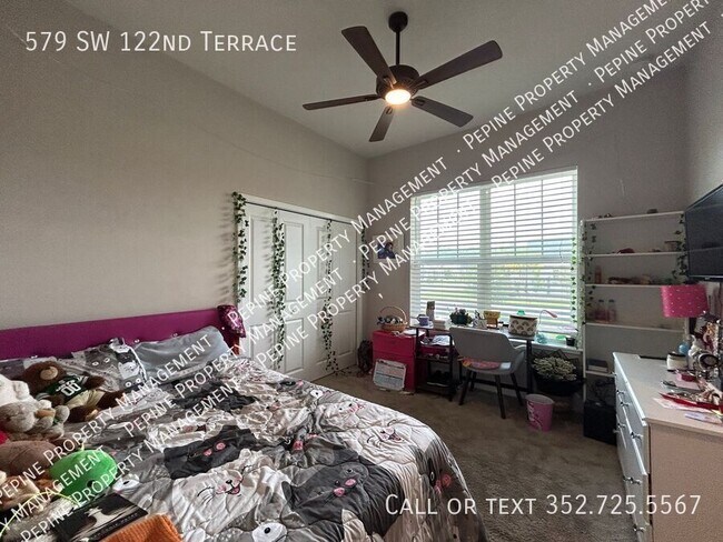 Building Photo - 579 SW 122nd Terrace