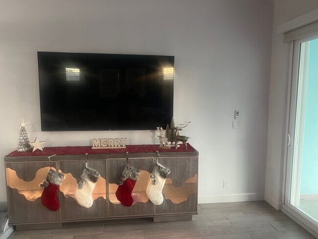 Building Photo - 11715 1st St E