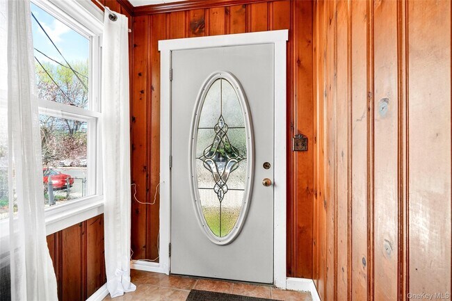 Building Photo - 109 Broadway