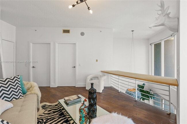 Building Photo - 60 SW 13th St