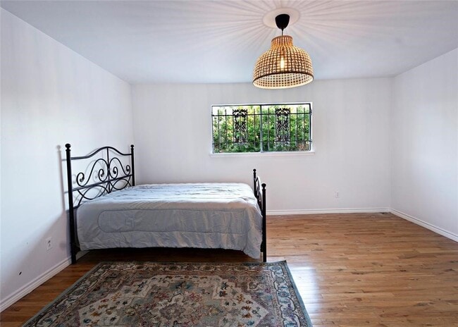 Building Photo - 6201 Fondren Rd