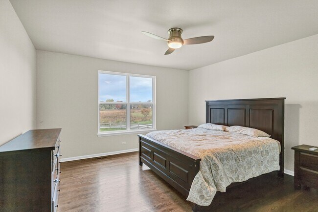 Building Photo - 2660 Harnish Dr