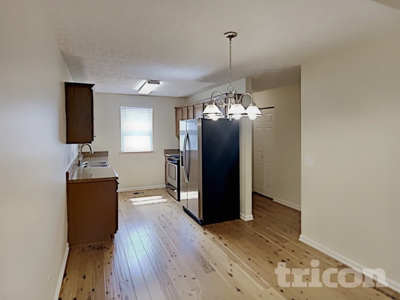 Building Photo - 119 Bradford Cir