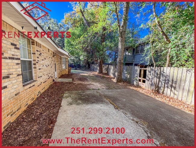 Building Photo - 2544 Oakmont Ct